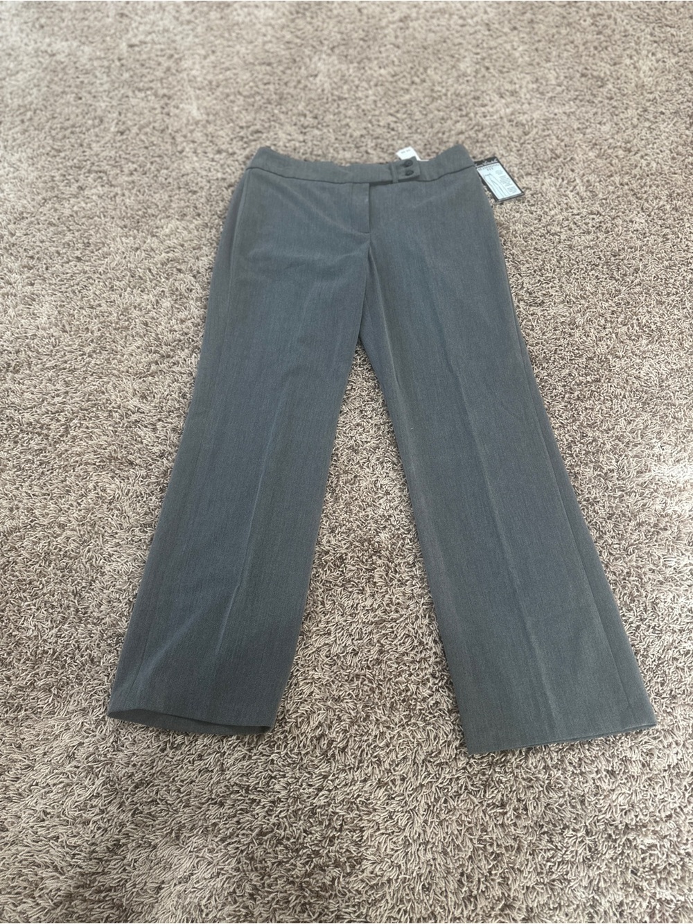 NWT WOMEN’S Gloria Vanderbilt Straight Leg Dress Pants in Charcoal